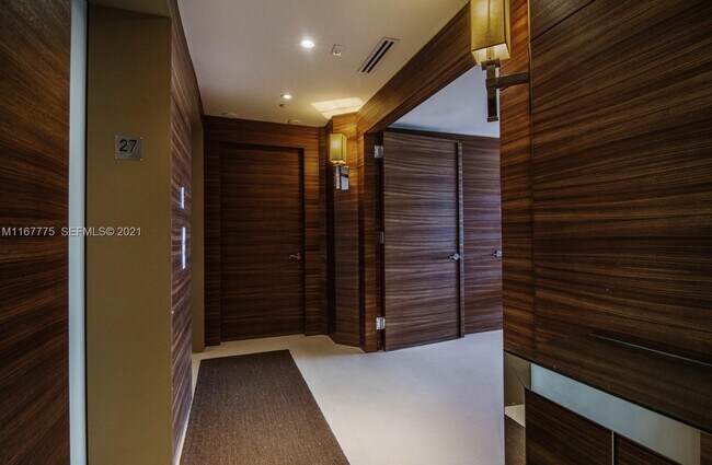 Photo - 18911 Collins Ave Unit 2705