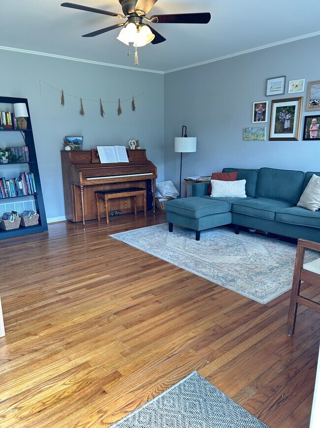 Photo - 116 W Decatur St