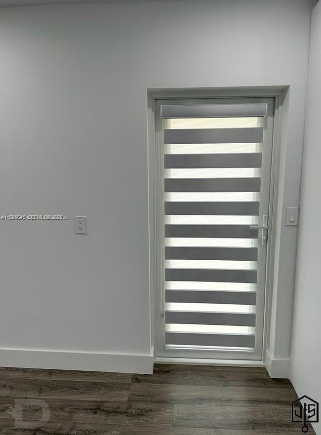 Photo - 2100 SW 100th Ave Unit 1