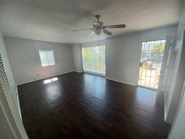 Photo - 751 Jewell Dr Unidad A