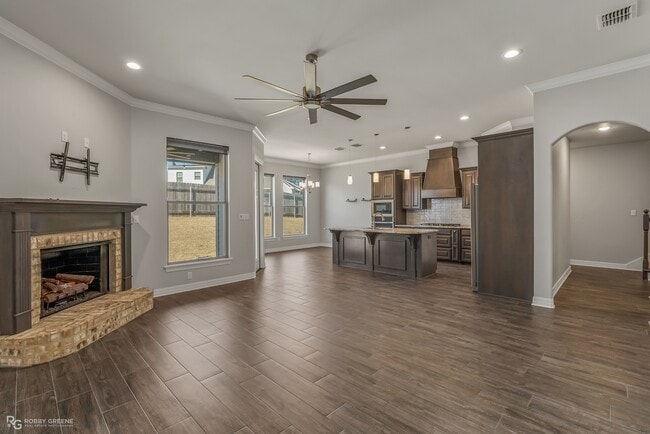 Photo - 1141 Green Wood Cir