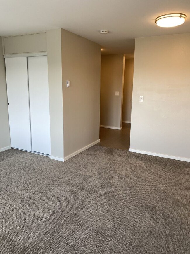 Photo - Mercer Crest LLC