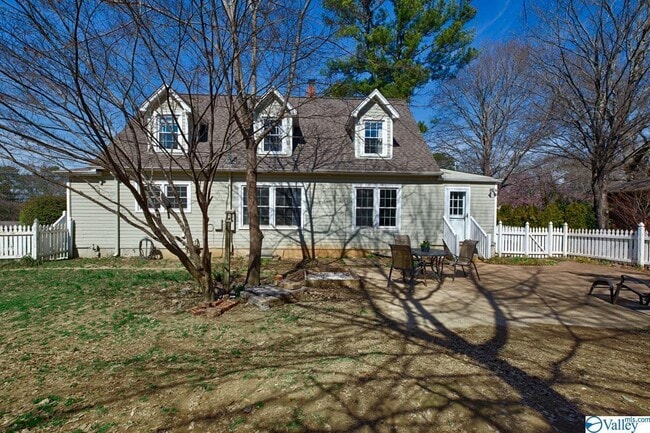 Photo - 1100 Big Cove Rd SE