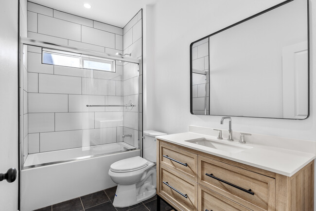 Photo - 21261 Golden Hills Blvd Unidad A