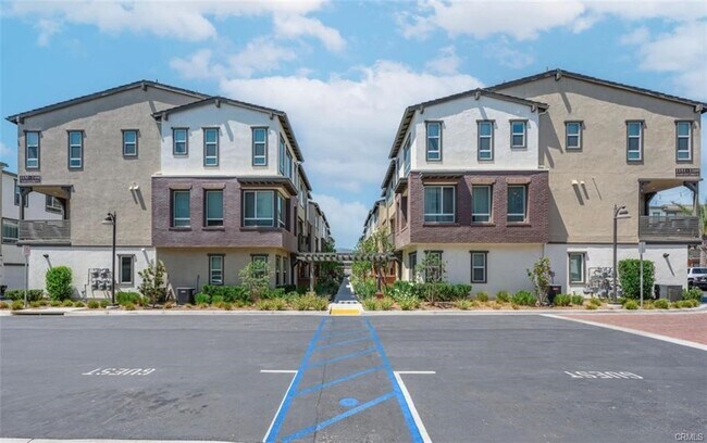 Photo - 1139 Orchard Dr