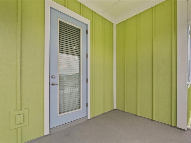 Photo - 8092 Knee Deep Rd