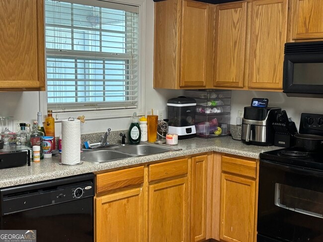 Photo - 751 W Vincent Dr