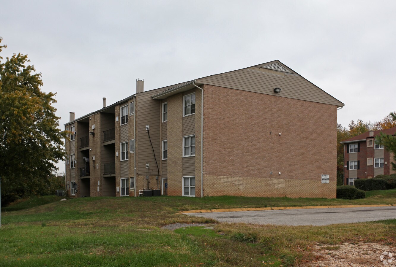 Photo - Woodhill Apartments
