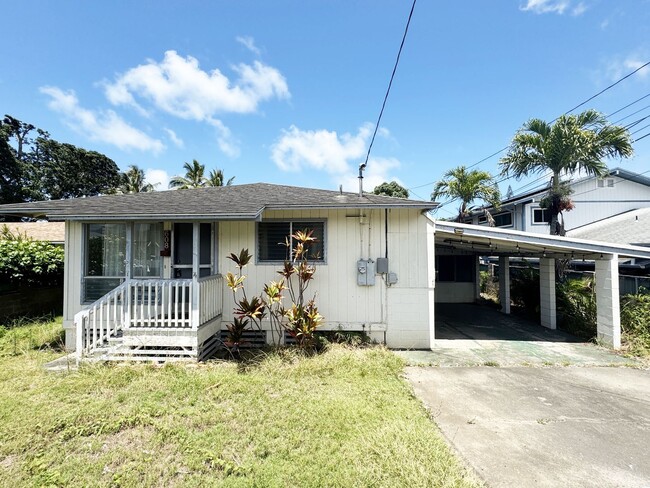 Pet-Friendly Single Family Home Blocks fro... - Pet-Friendly Single Family Home Blocks fro...