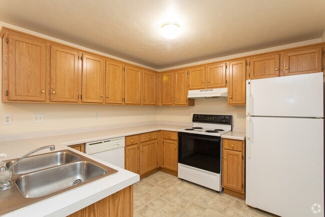 BREEZEWOOD APARTMENTS