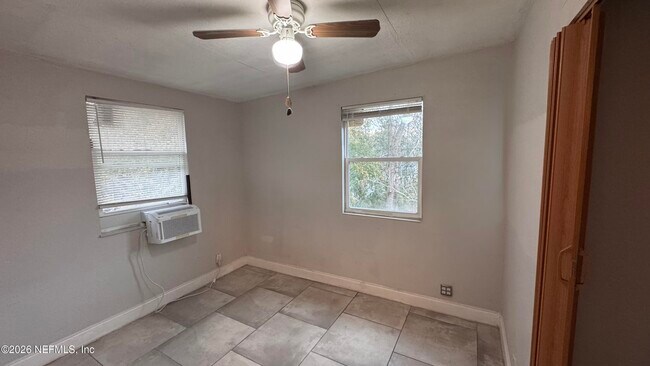 Photo - 1245 W 30th St Unit APT 4