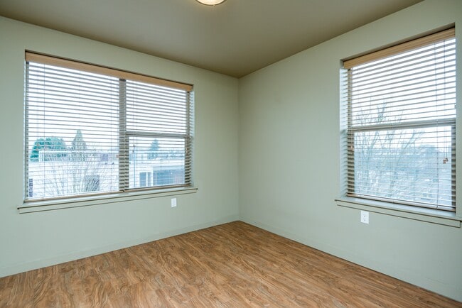 Monroe Street Apartments