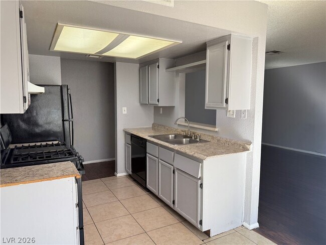 Photo - 2853 Wheelwright Dr