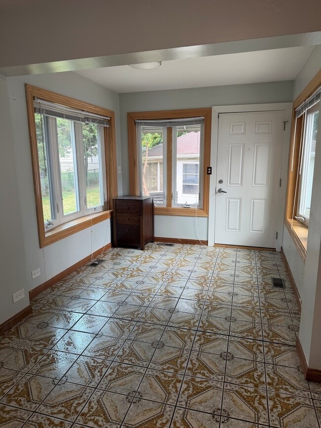 Photo - 1705 S Crescent Ave