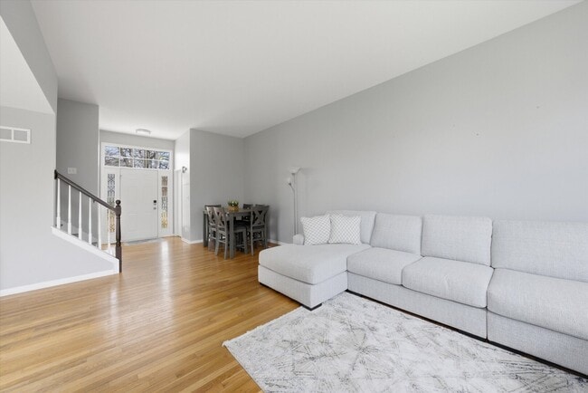 Photo - 2211 Carpenter Ave