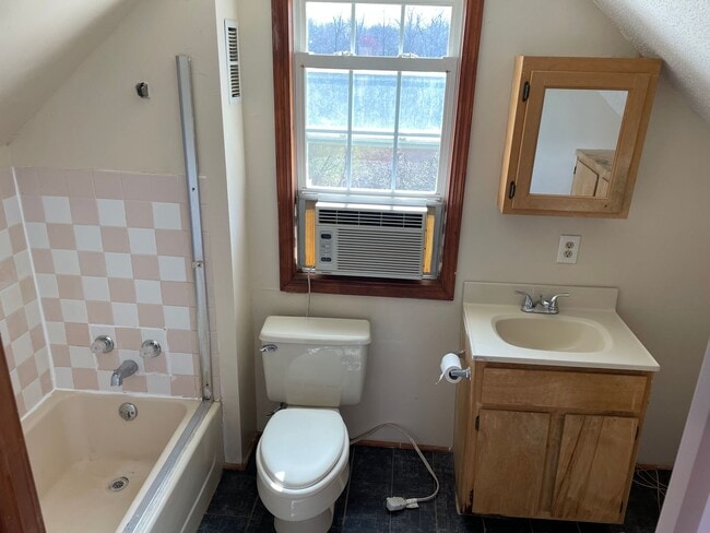 Photo - Quiet Country Living - 2BR / 2BA