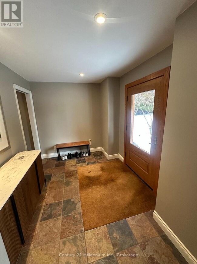 Photo - 108 Liisa's Ln