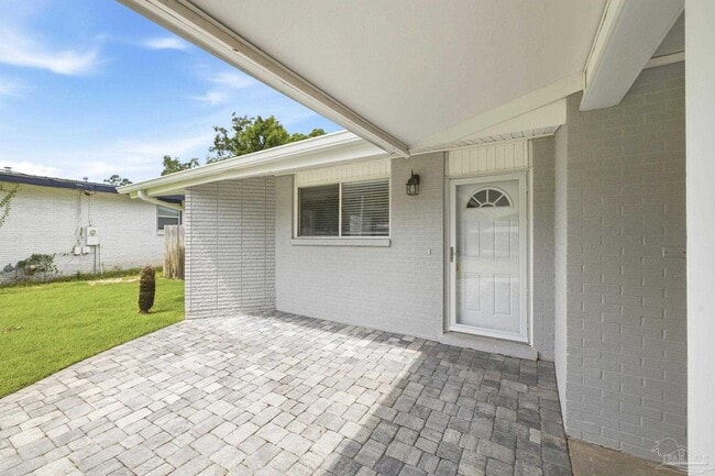 Photo - 302 Loruna Dr