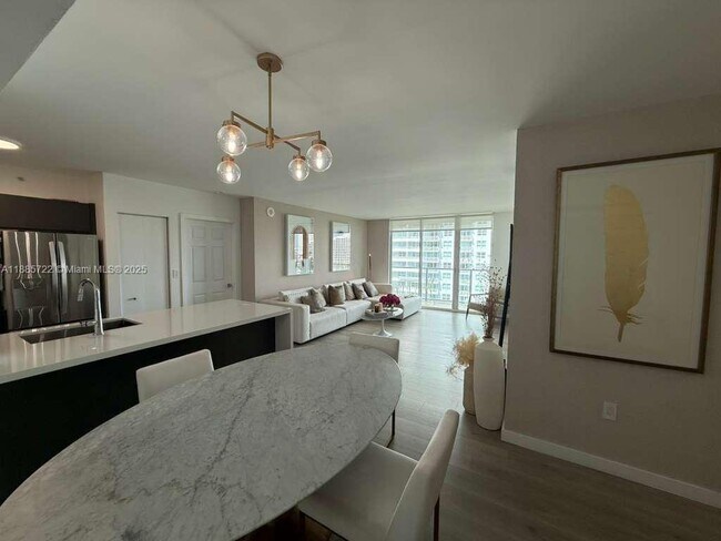 Photo - 1155 Brickell Bay Dr Unit 1408