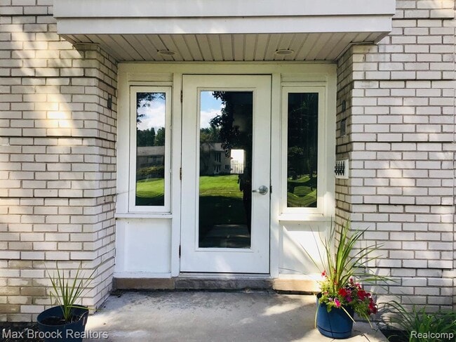 Building Photo - 4113 Telegraph Rd Unit B-117