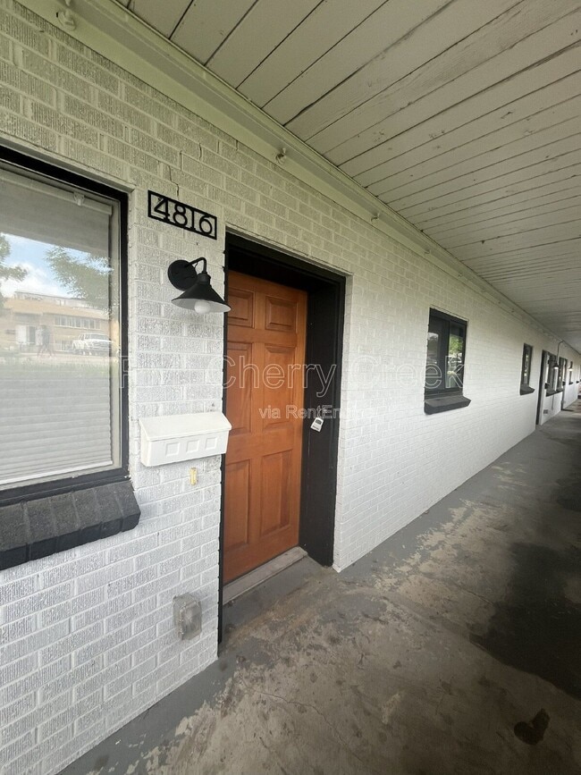 Building Photo - 4816 W 13th Ave