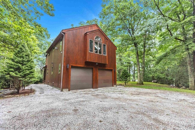 Photo - 10 Kendall Hill Rd