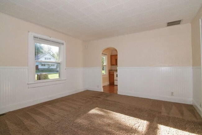 Photo - Walking Distance To U Indy Campus!