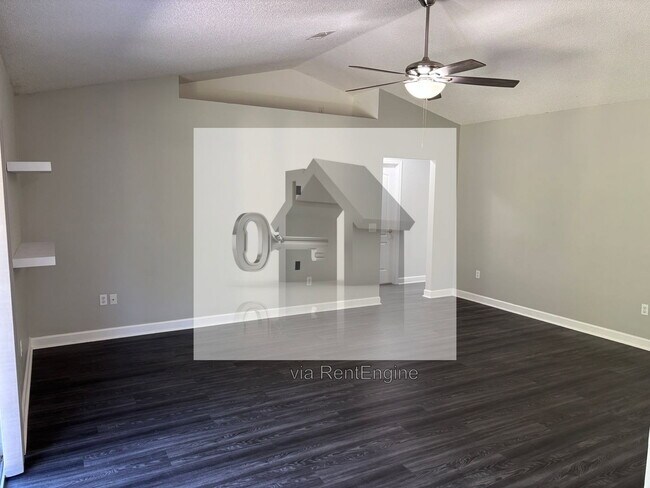 Photo - 1068 Joaquin Rd