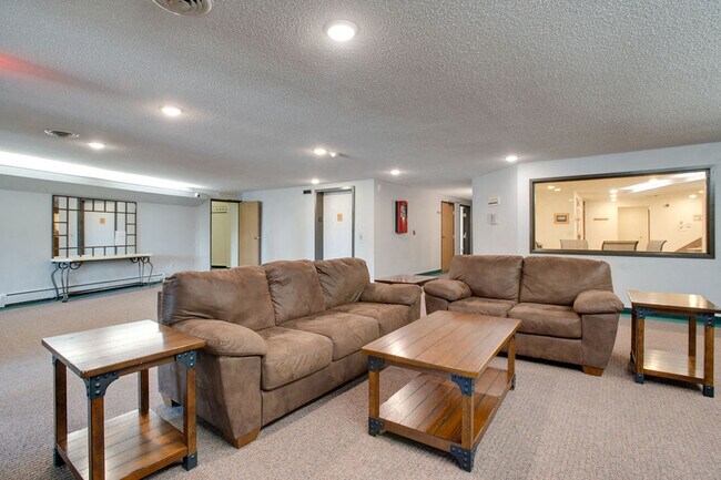 Ridgewood Apartments