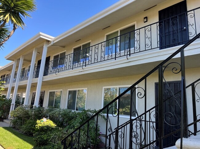 Photo - Plymouth Apartments
