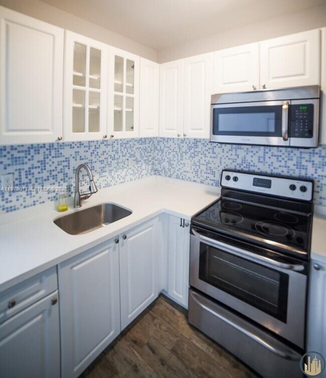 Photo - 53 NE 49th St Unit 7