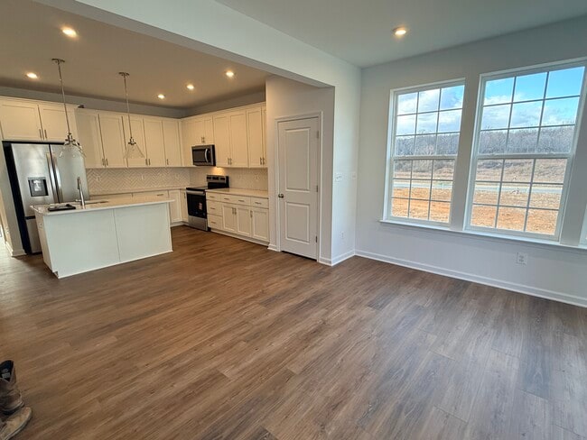 Photo - 620 Slick Terrace