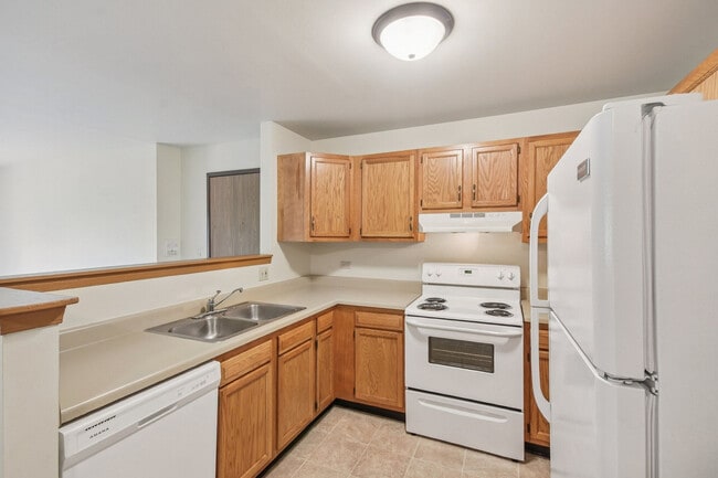 Photo - Maple Leaf Apartments