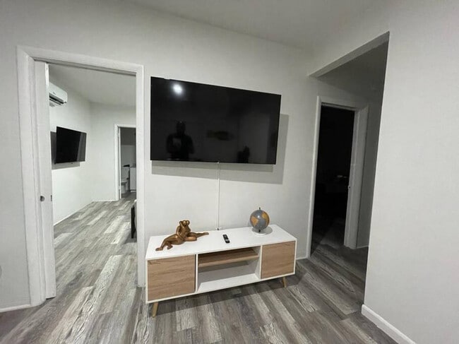 Photo - 1111 SW 37th Ave Unidad ID1056531P