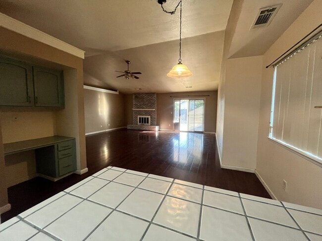 Photo - 1403 E Buena Vista Ave