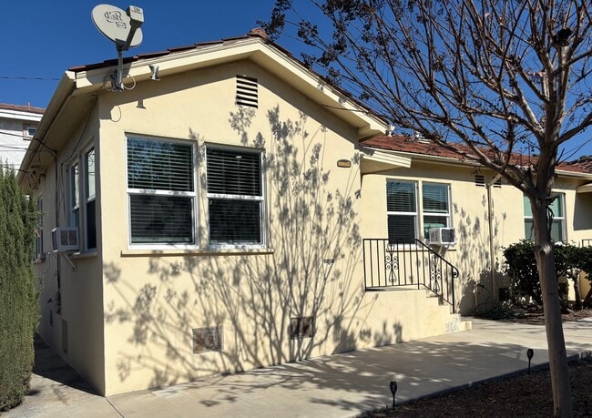 Building Photo - 1607 S Atlantic Blvd Unit 1607