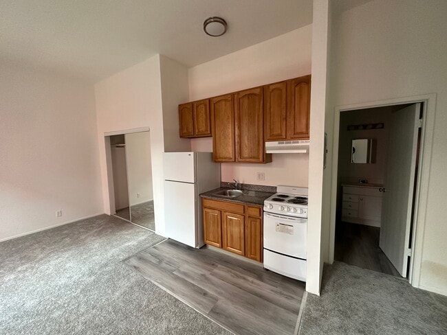 Sutter Street Apartments