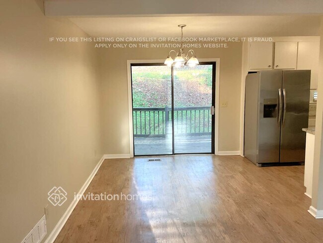 Photo - 1650 Lakeview Pl