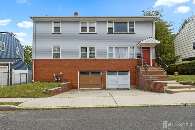 Building Photo - 1755 Winfield St Unit 2