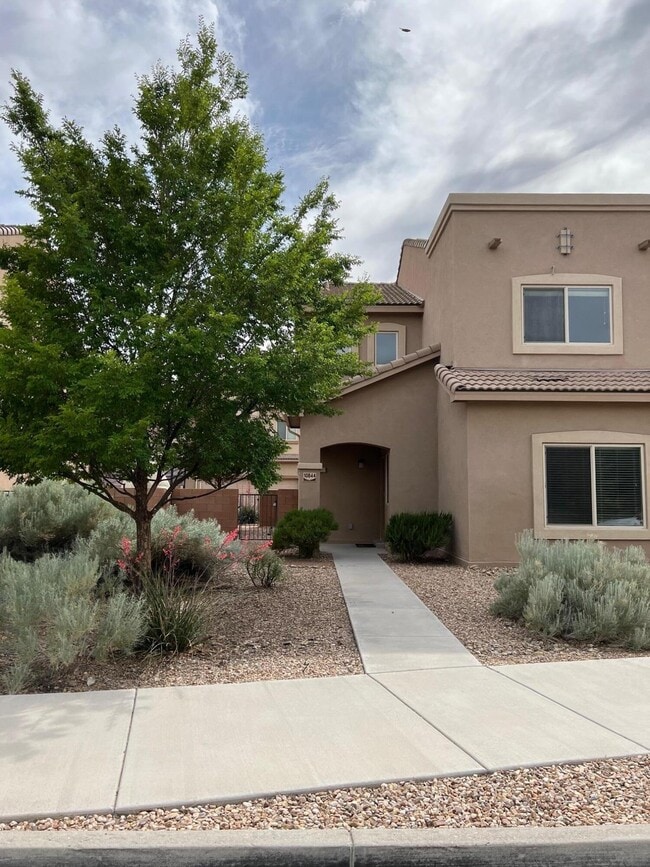 Photo - 10844 Fort Point Ln NE Townhome