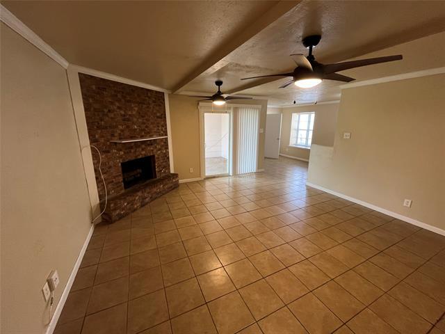 Photo - 422 Bella St