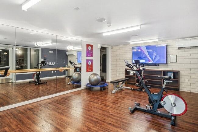 02_Wallingford_amenity_spin yoga