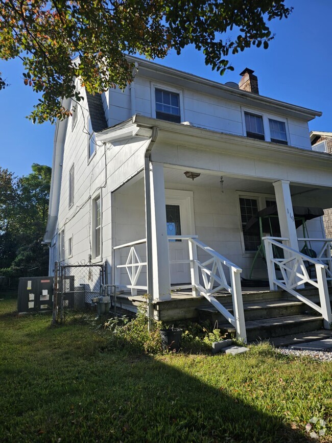 Building Photo - 119 Forrest Ave Rental