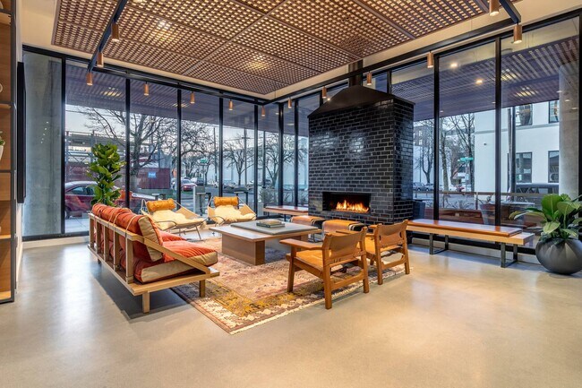 Fireplace Lounge
