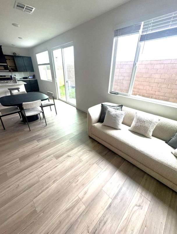 Photo - 1379 Leonhardt Lp