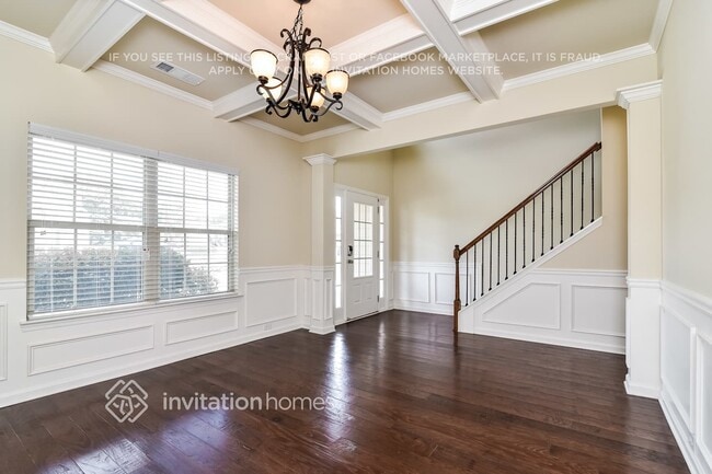 5015 Carriage Bridge Ln
