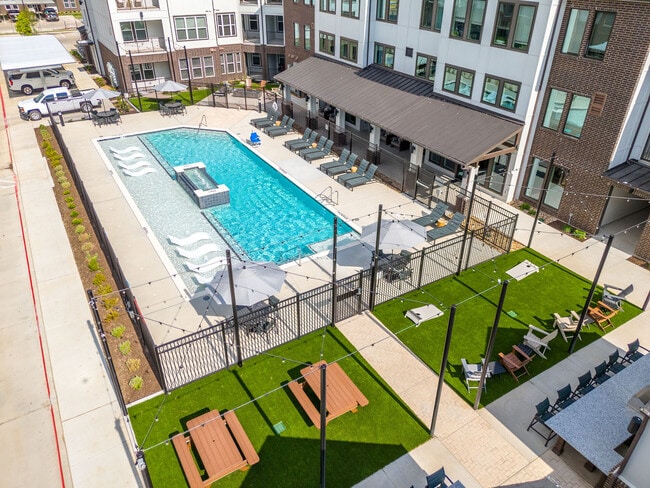 Building Photo - Aspire Sherman Rental
