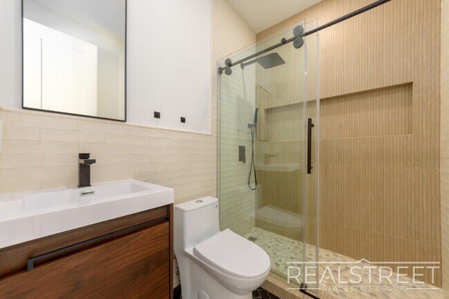 Photo - Decatur St Unidad 2