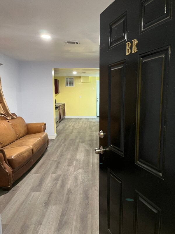 Photo - 1639 W 38th Pl Unit BR