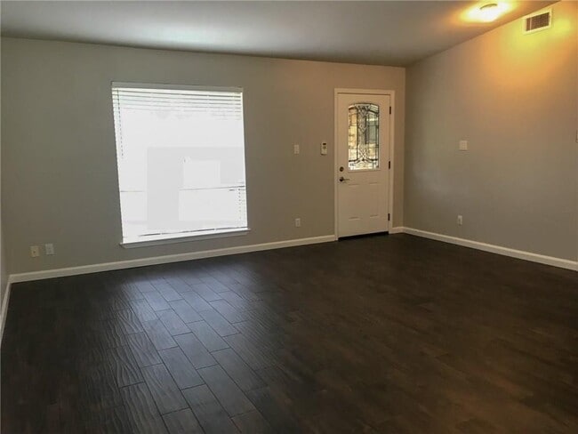 Photo - 8202 Renton Dr